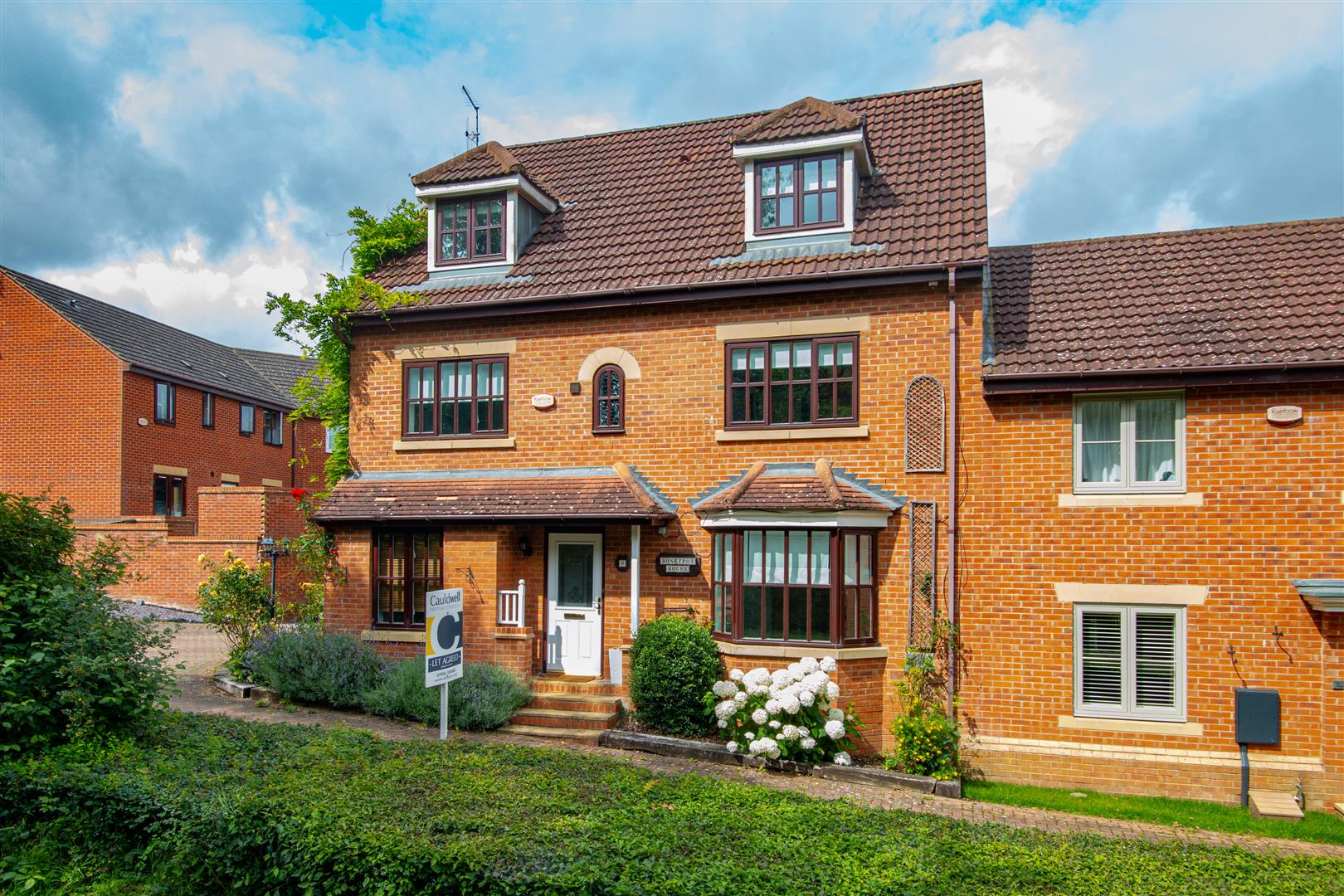 6 bed property in Beddoes Croft, Milton Keynes